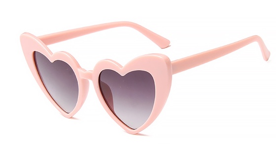 heart-shaped cat eye sunglasses of Lensmart