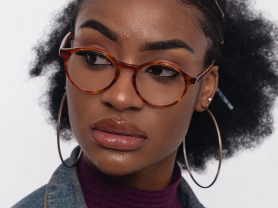 The eyeglasses colors that look best for deep skin