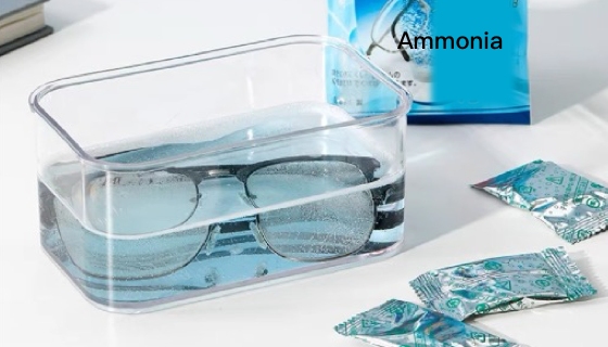 The worst way of cleaning glasses: use ammonia