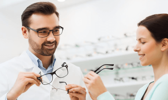 the advantages and disadvantages of bifocal lenses