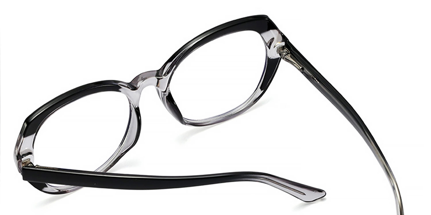 Black Finian - Oval Glasses