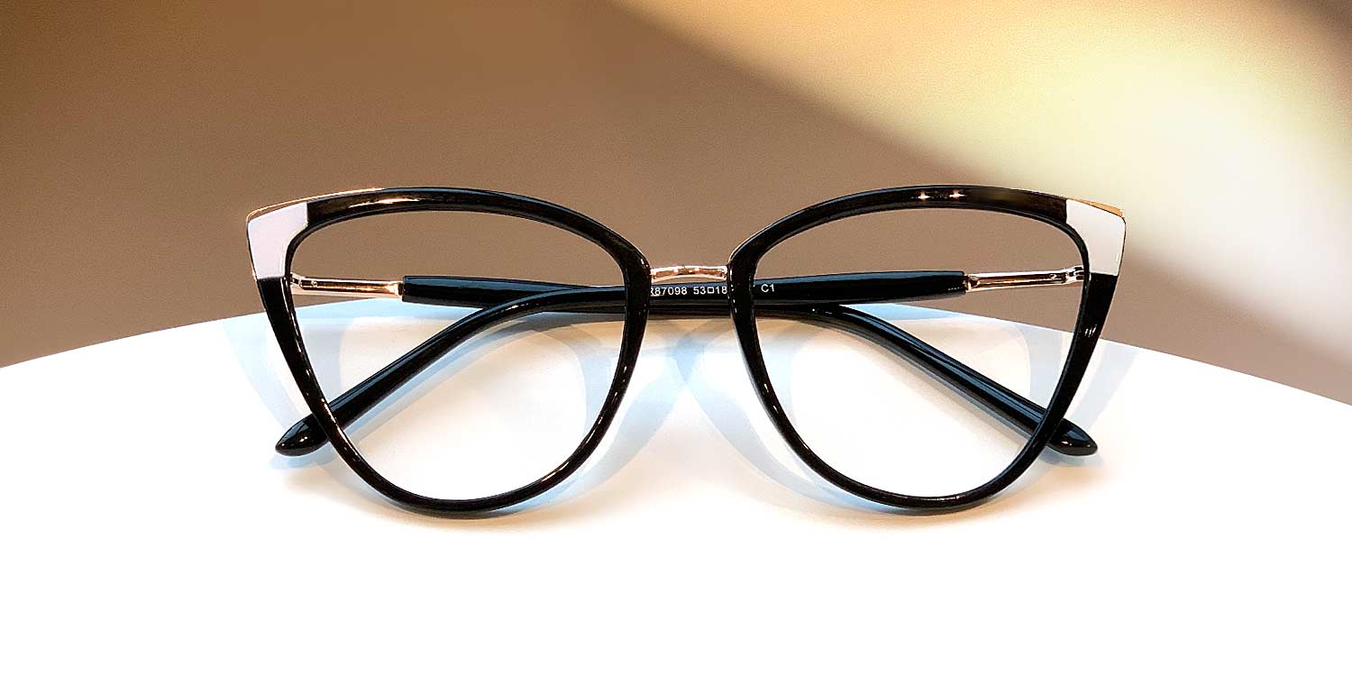 Black Cybele - Cat eye Glasses