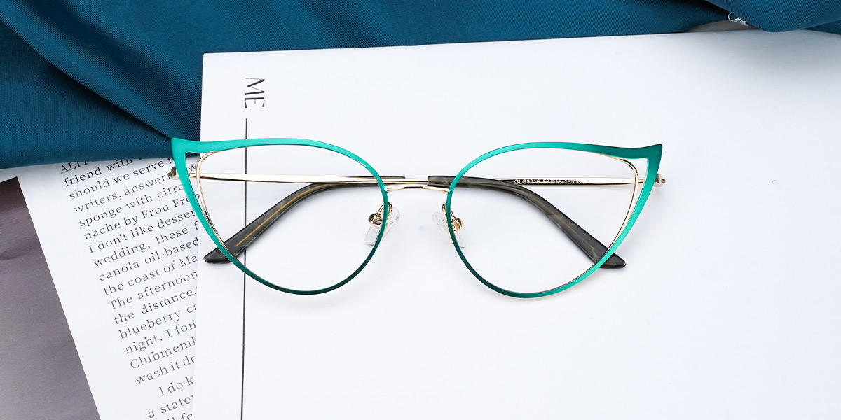 Green Caoimhe - Cat Eye Glasses