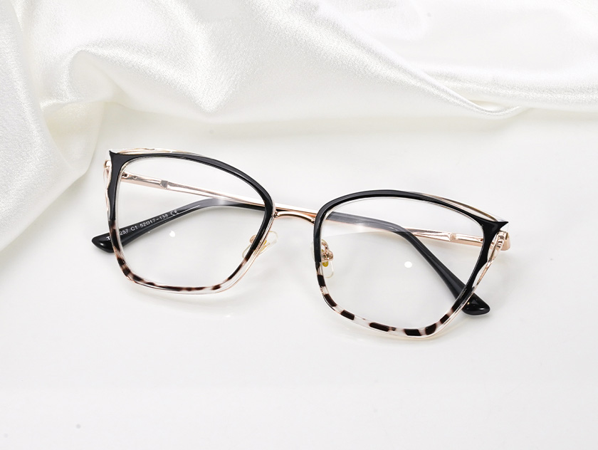 Candice - Cat Eye Black Glasses For Women