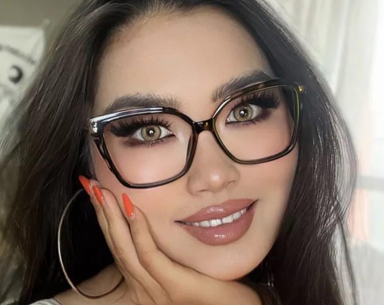 How to buy the best glasses for round face shape?
