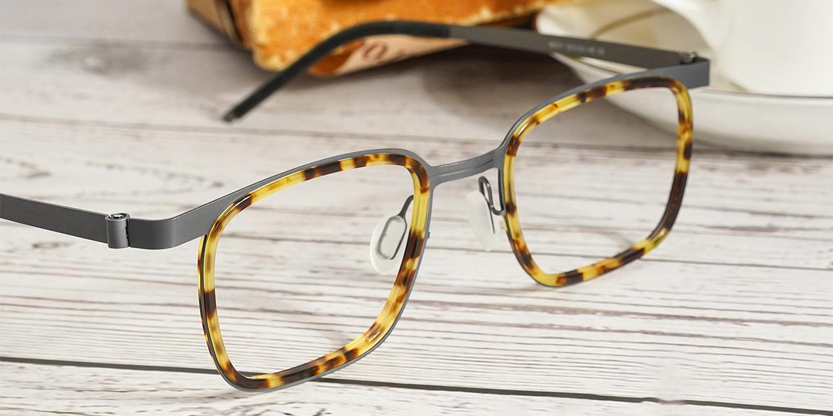 Gun Tortoiseshell Darcy - Rectangle Glasses