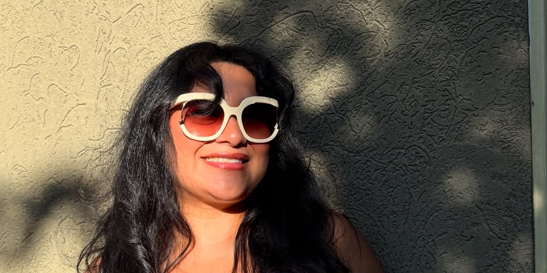 White Gradual Brown Oluchi Glasses - Square Sunglasses