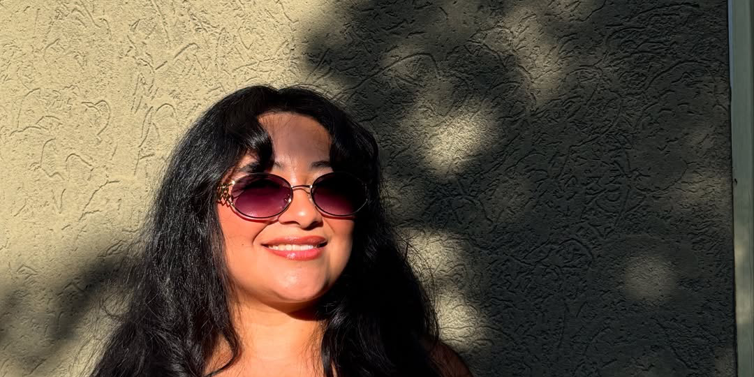 Gold Gradual Grey Varnika Glasses - Oval Sunglasses