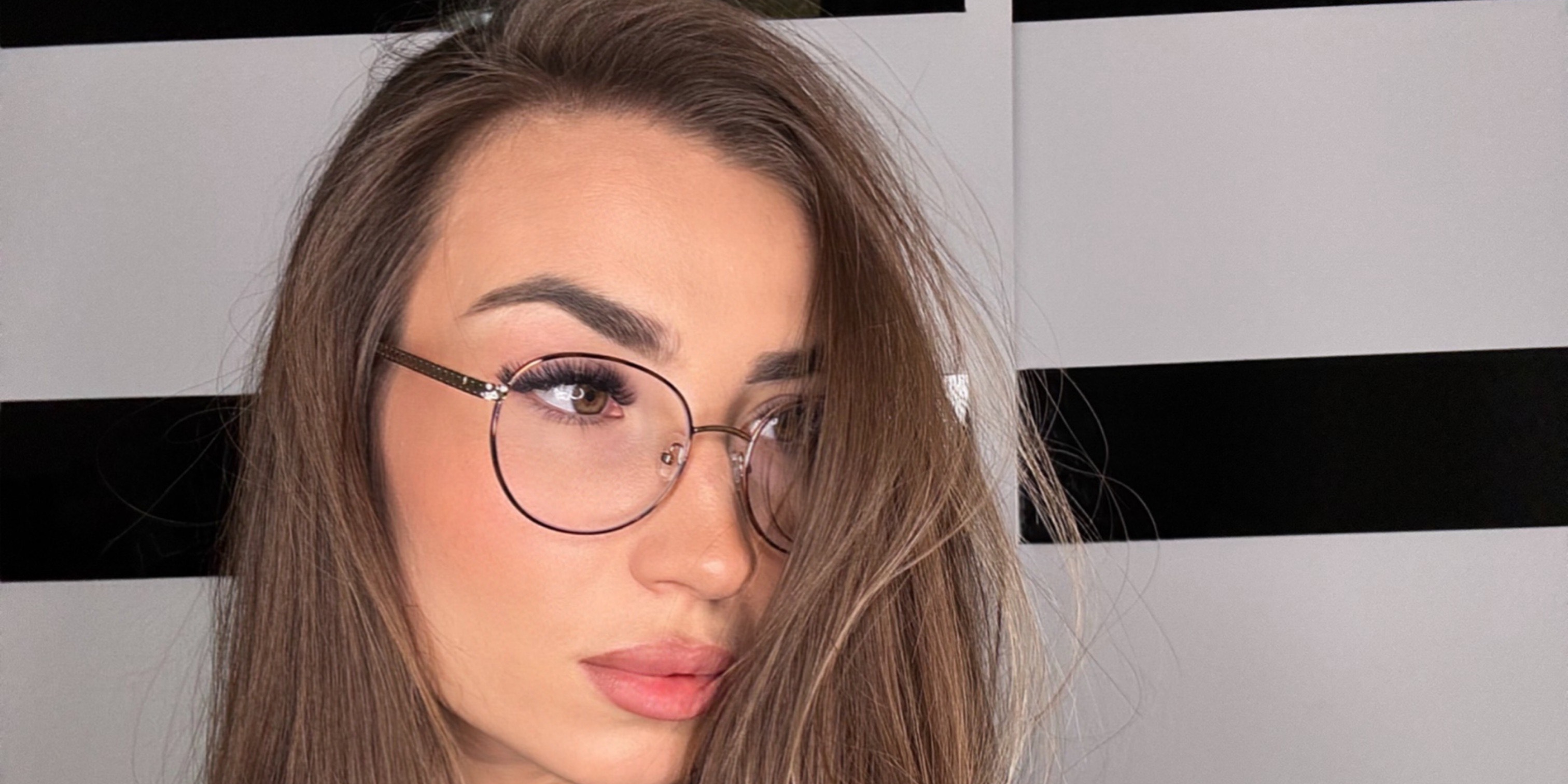 Gold Tortoiseshell Flint Glasses - Oval Glasses