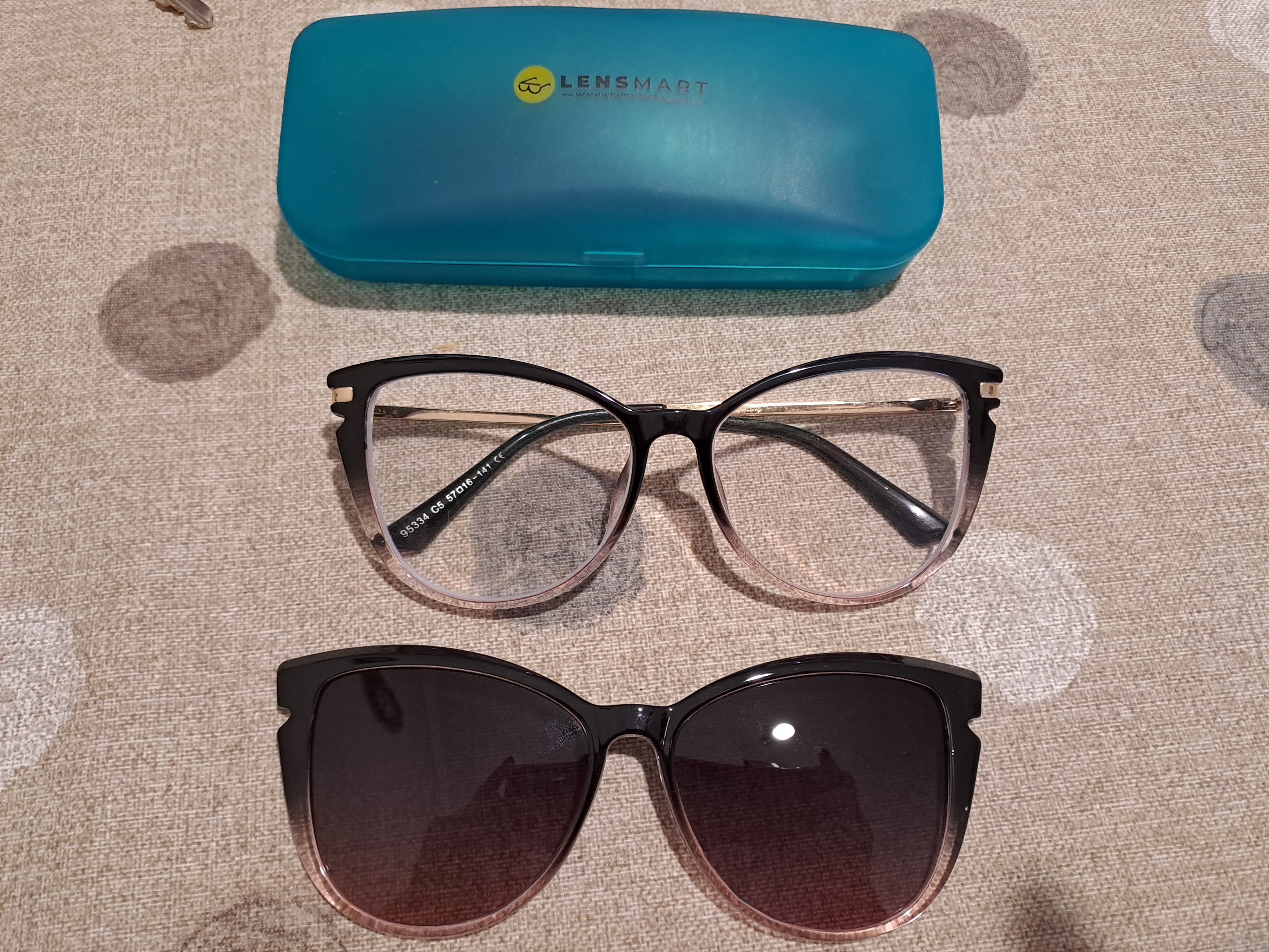 ま*ー様 CVTVLIST SUNGLASSES Black Lens Clea Amazon.com: Global Vision Transition Stray Cat 24 Motorcycle