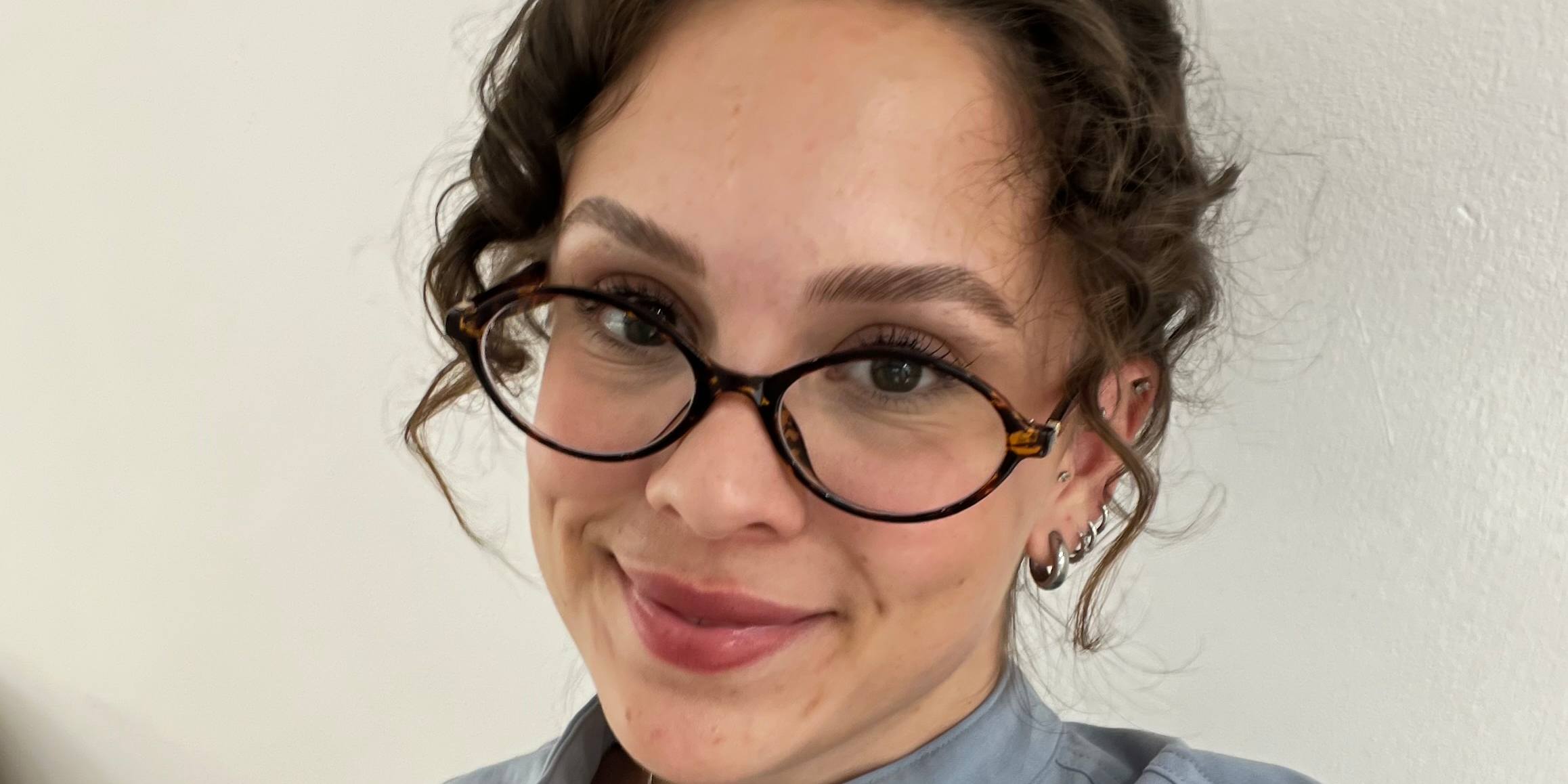 Teknősbéka Andrea Szemüveg - Oval Glasses