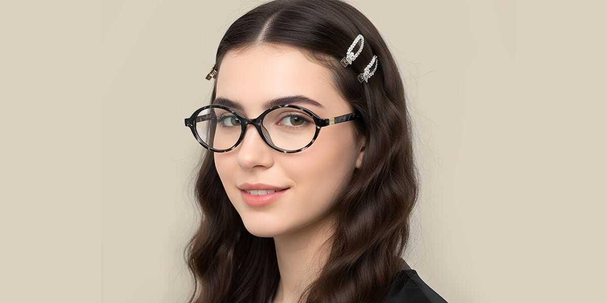 Black Tortoiseshell Andrea Glasses - Oval Glasses