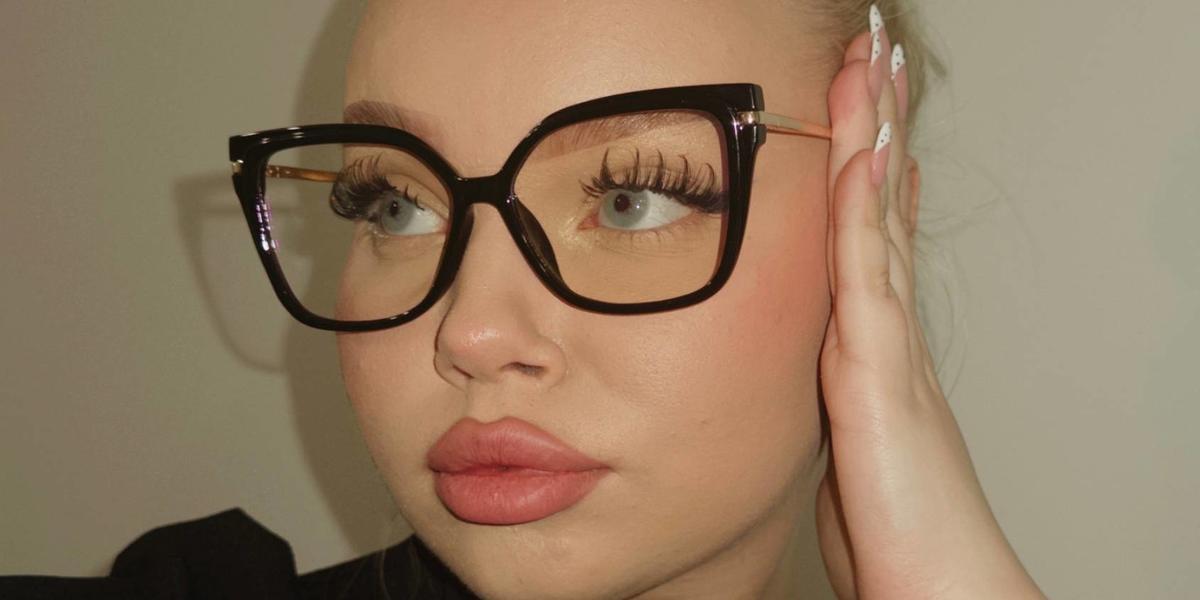 Black Sarah Glasses - Square Glasses