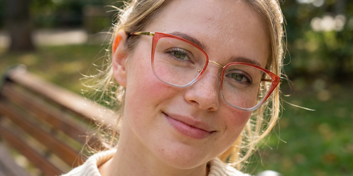 Gradient Red Ariella Glasses - Cat Eye Glasses