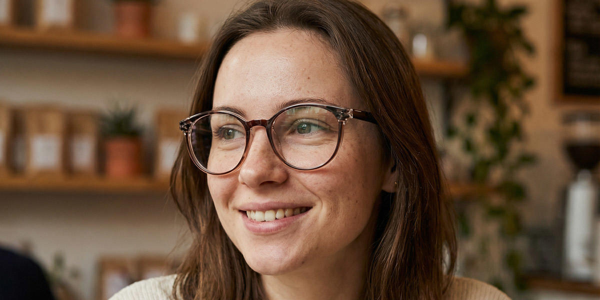 Black Brunette Spots Kojo Glasses - Round Glasses