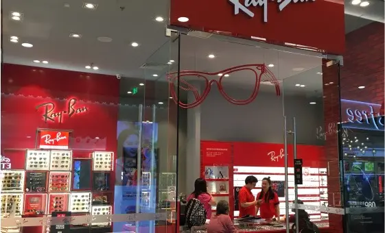 Ray-Ban store