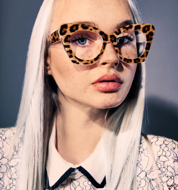 Acetate glasses