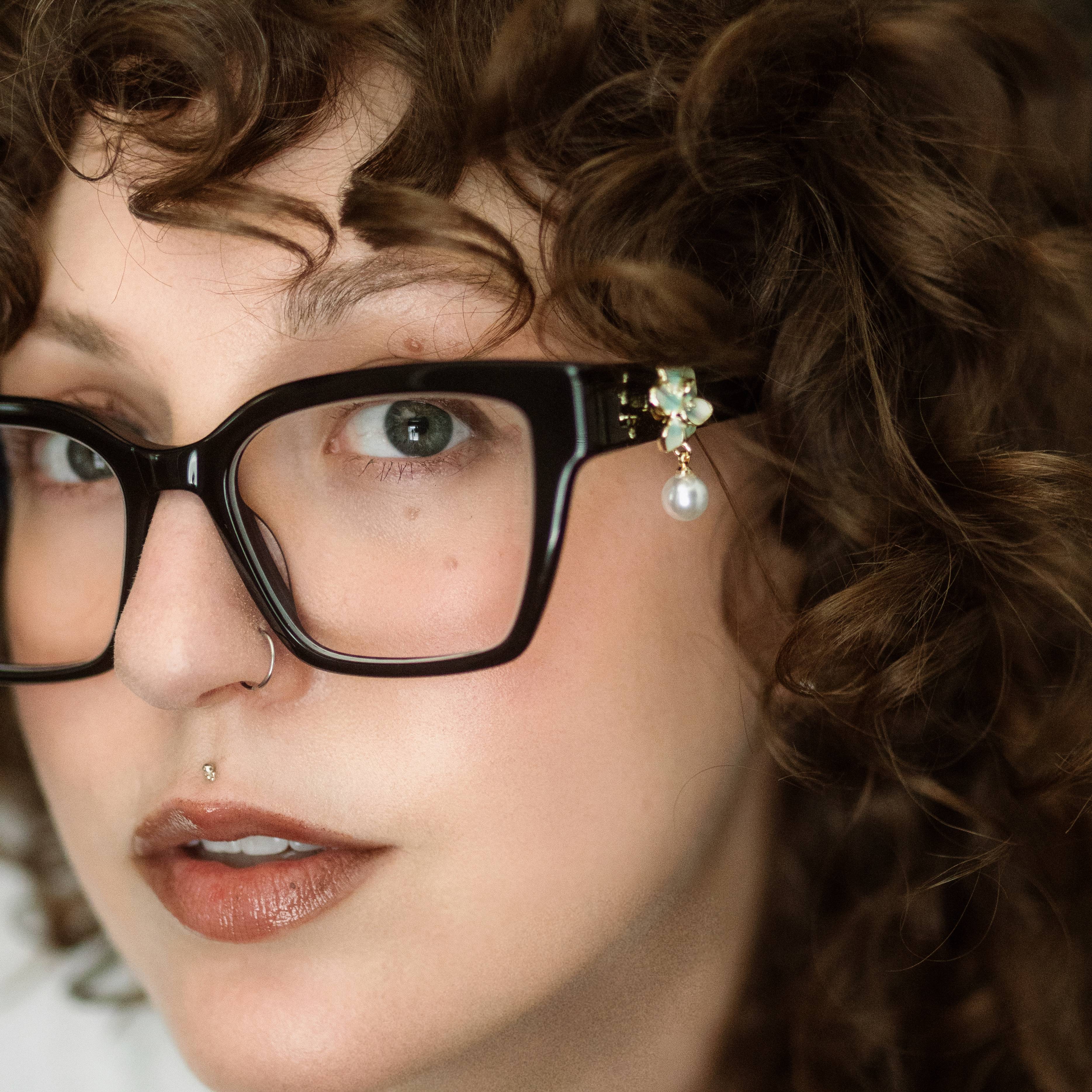 Black Vilhelm Glasses - Square Glasses