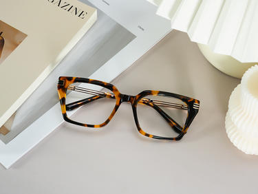 Joaquin Glasses